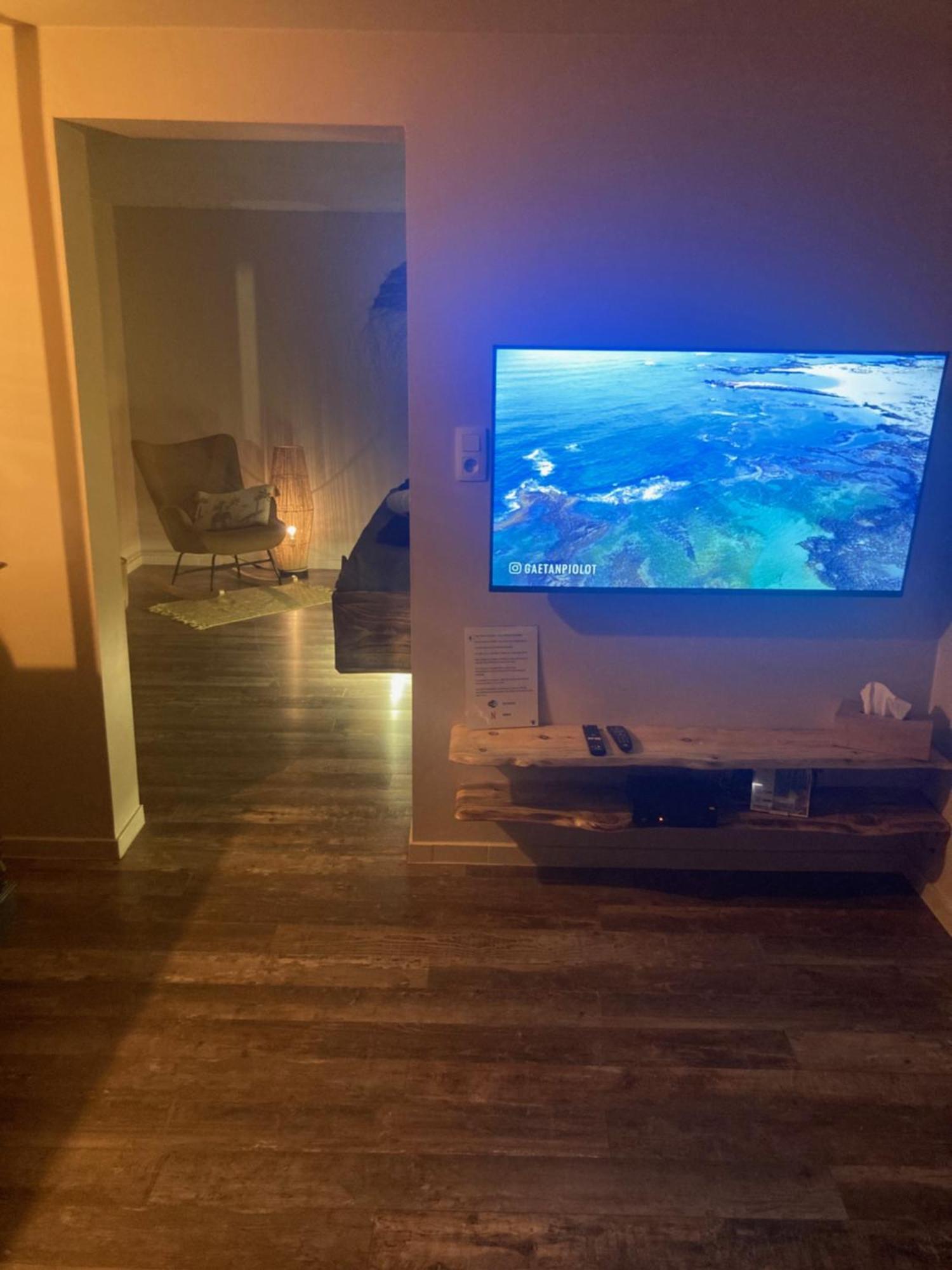 Au Coeur Du 11 Homestay *
