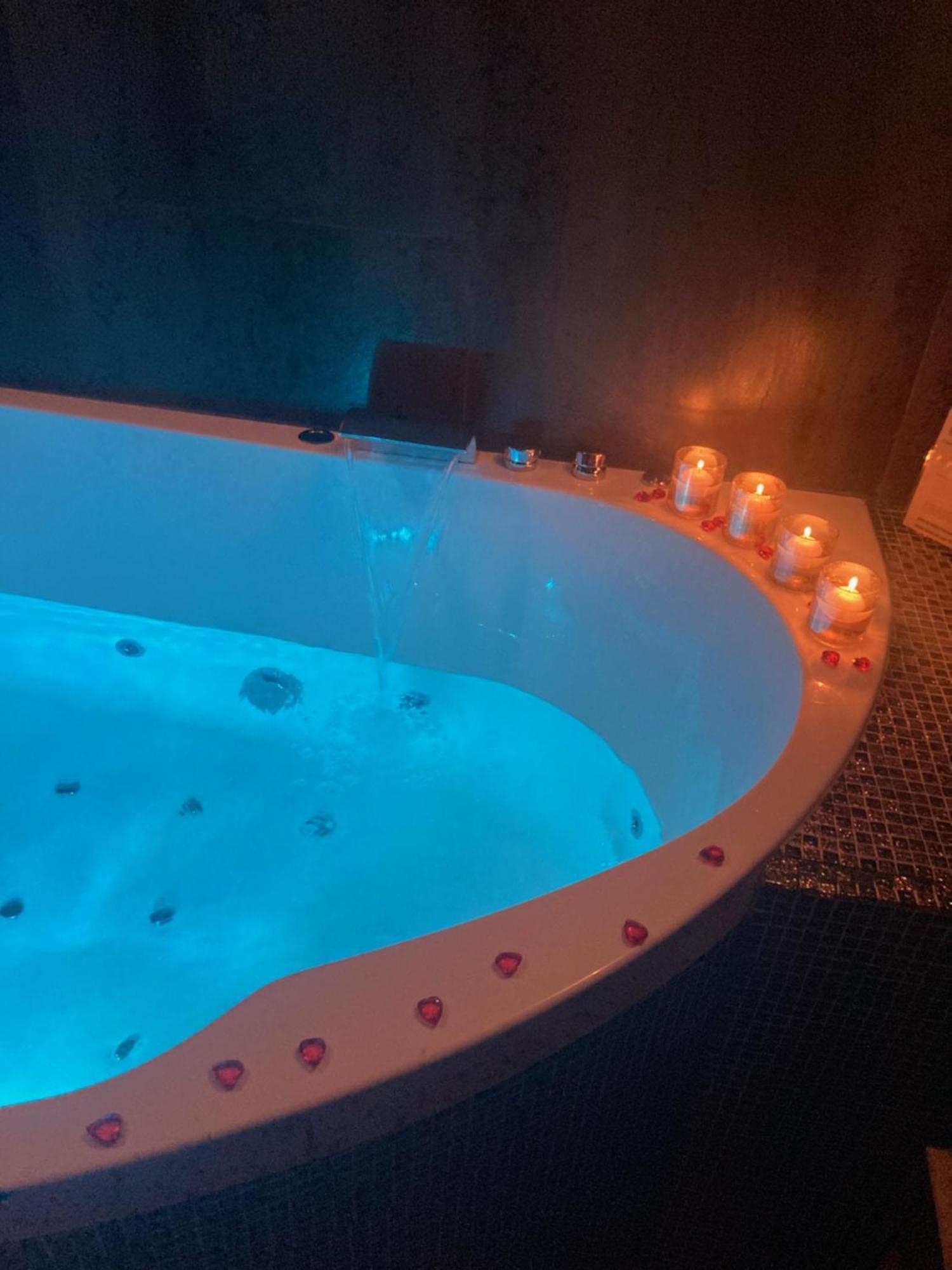 Au Coeur Du 11 Homestay *